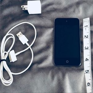 IPod Touch 8 GB- 4th generation